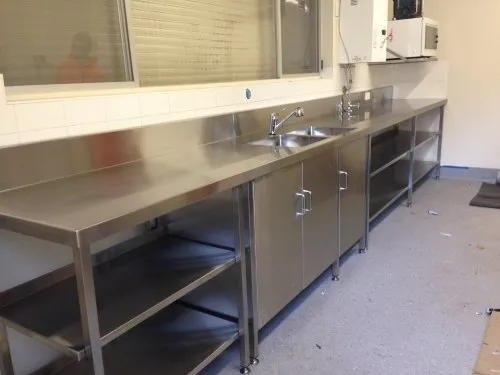 commercial kitchen stainless steel tables 500x500 1